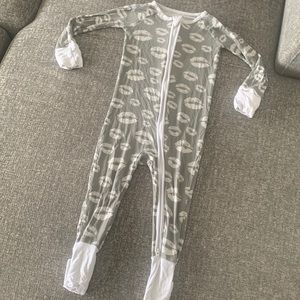 Little sleepies footie